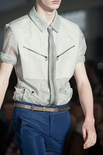 Look 47
